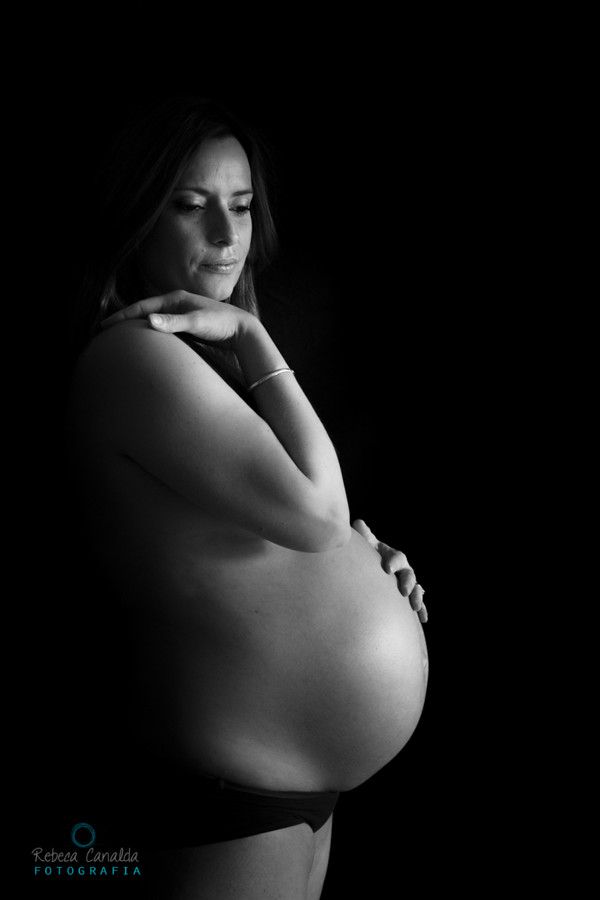 blanco y negro embarazo